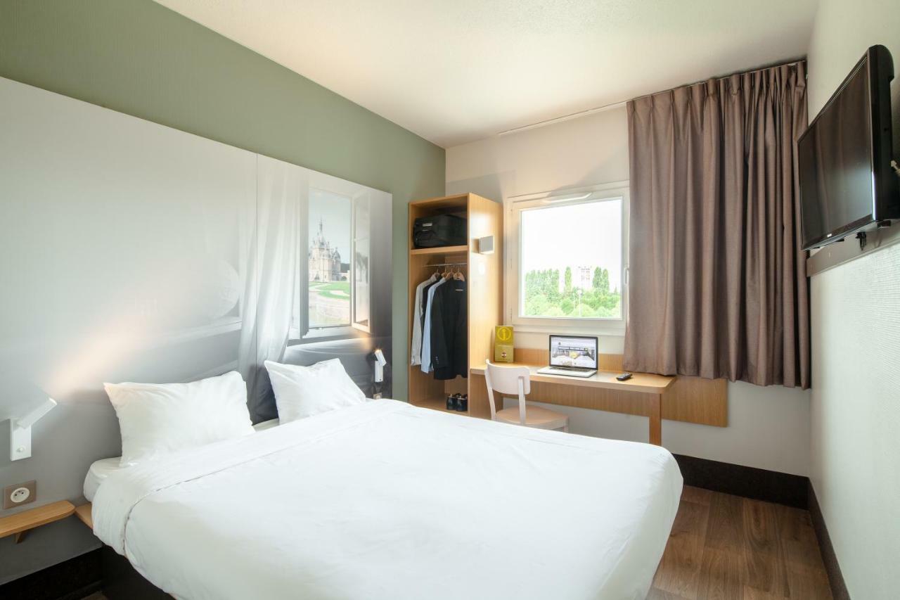 B&B Hotel Creil Chantilly Exterior photo